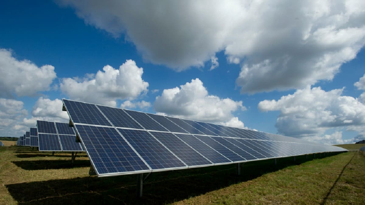 Key Factors to Consider Before Installing Commercial Solar Panels Key Factors to Consider Before Installing Commercial Solar Panels